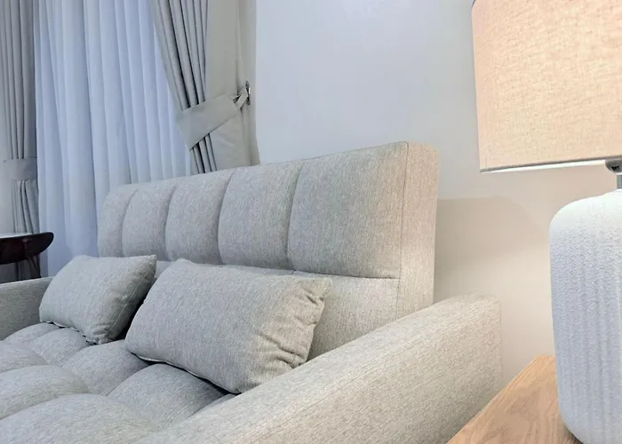 Apartment Luxe Near Mall, Jtower Residences *